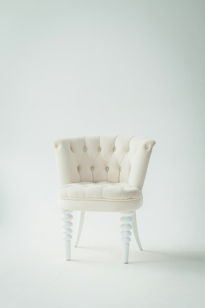 Cream Tufted Bubble-Leg Accent Chair